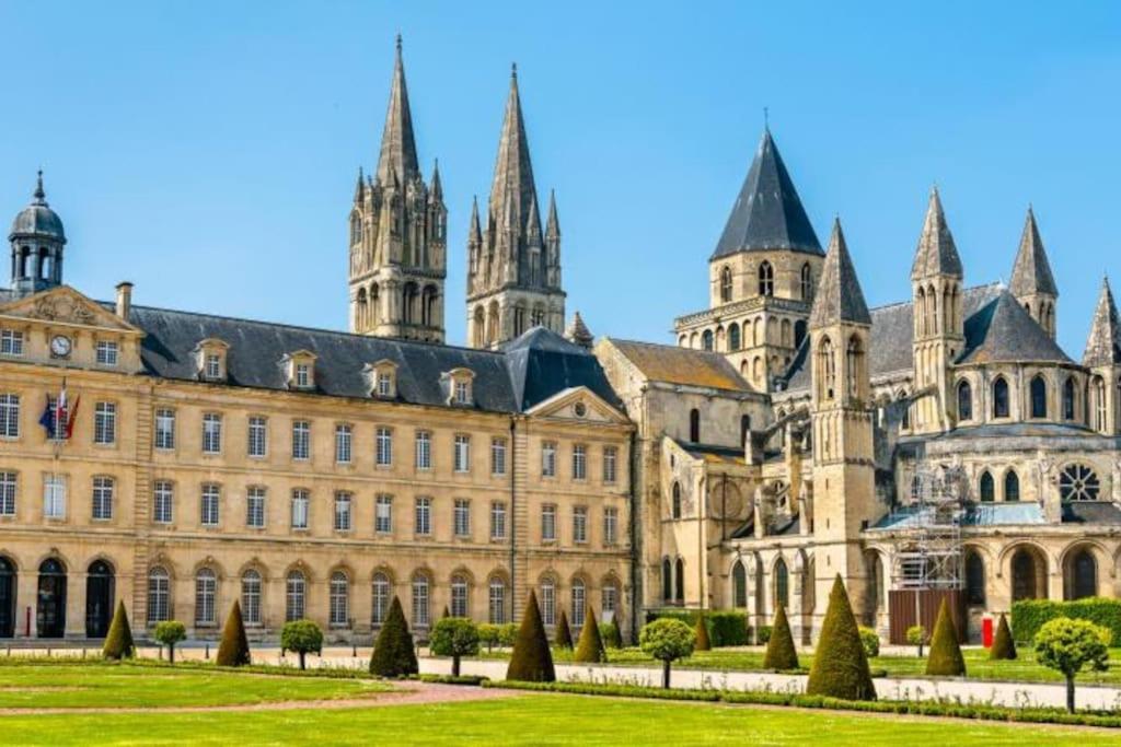 Appart 90M2 Lumineux, Centre, Vue Eglise Penchee Кан Экстерьер фото